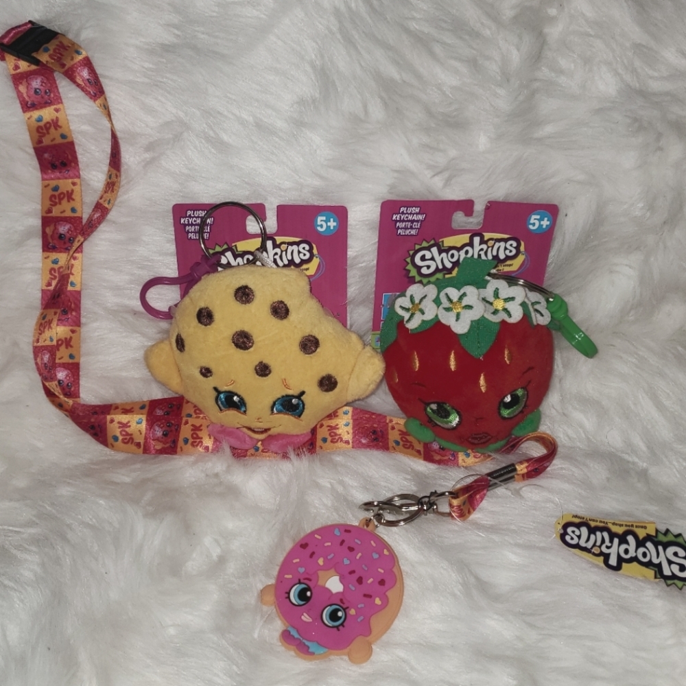 Shopkins Set Lanyard and 2 Plush Keychains